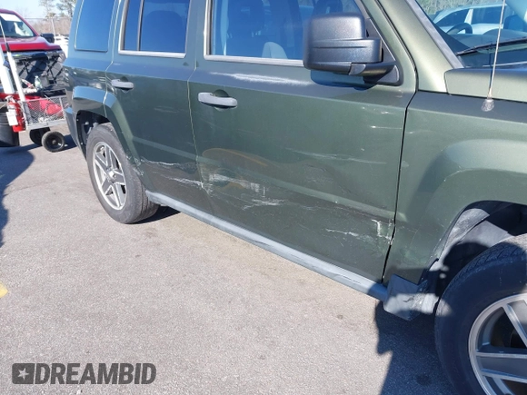 2009 Jeep Patriot Sport with VIN 1J4FT28B99D139661, listed as a IAAI auction lot 41644514 with 155,117 mi miles and . Bid and sale history available at DreamBid. Image 6.