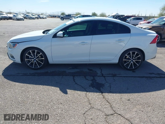 2017 Volvo S60 Dynamic with VIN YV126MFL0H2433845, listed as a IAAI auction lot 41522216 with 76,166 mi miles. Bid and sale history available at carsss.com. Image 14.