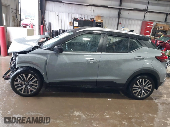 2023 Nissan Kicks SV z VIN 3N1CP5CVXPL509574, wystawiony jako IAAI lot #41717716 z przebiegiem 13 189 mil mil oraz . Historia ofert i sprzedaży dostępna na DreamBid. Obrazek 15.