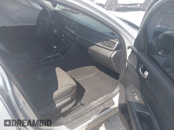 2018 Kia Optima LX with VIN 5XXGT4L39JG235287, listed as a IAAI auction lot 41802035 with 96,412 mi miles. Bid and sale history available at carsss.com. Image 5.