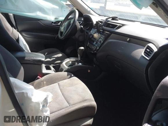 2016 Nissan Rogue SV with VIN KNMAT2MV0GP709770, listed as a IAAI auction lot 41676460 with 116,497 mi miles. Bid and sale history available at carsss.com. Image 5.