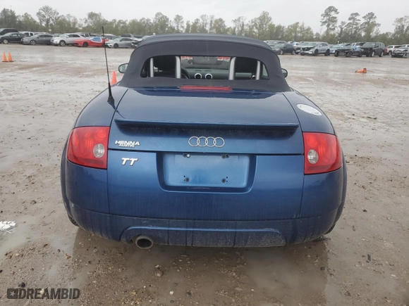 2004 Audi TT with VIN TRUTC28N041022148, listed as a Copart auction lot 83621904 with 59,277 mi miles and Clean Title. Bid and sale history available at carsss.com. Image 6.