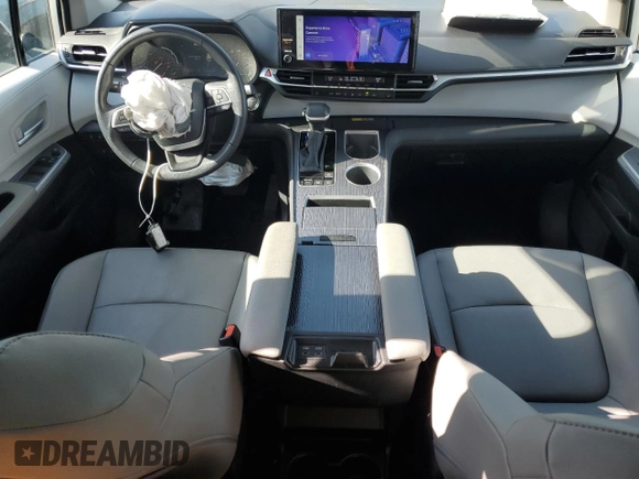 2025 Toyota Sienna XLE с VIN 5TDYRKEC5SS228793, выставлен на аукционе Copart как лот 60269765 с пробегом 11 976 миль миль и Чистый • Clean title. История ставок и продаж доступна на DreamBid. Изображение 8.