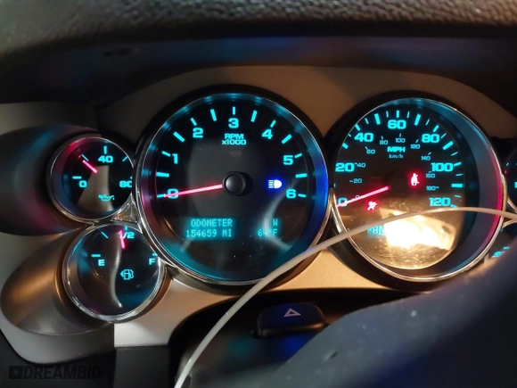 2010 Chevrolet Silverado 1500 LT with VIN 1GCSKSE33AZ180699, listed as a IAAI auction lot 41455632 with 154,659 mi miles. Bid and sale history available at carsss.com. Image 7.