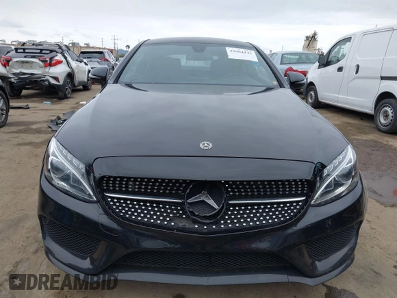 2018 Mercedes-Benz C 300 z VIN WDDWJ4JB8JF735845, wystawiony jako IAAI lot #42064145 z przebiegiem 61 523 mil mil oraz . Historia ofert i sprzedaży dostępna na DreamBid. Obrazek 12.