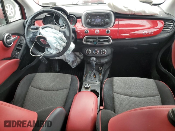 2016 FIAT 500X Easy z VIN ZFBCFYBT3GP351572, wystawiony jako Copart lot #56774675 z przebiegiem 111 344 mil mil oraz Szkoda całkowita • Salvage title. Historia ofert i sprzedaży dostępna na DreamBid. Obrazek 8.