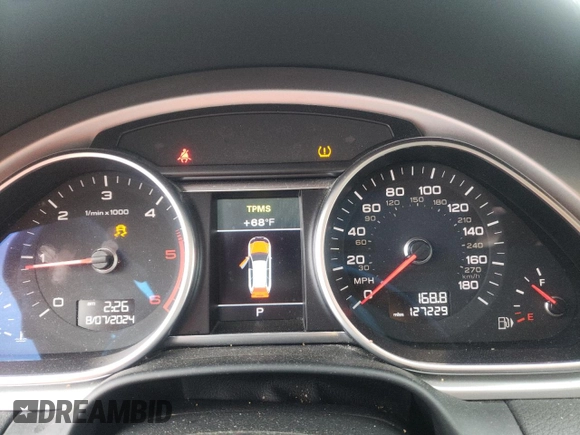 2014 Audi Q7 Premium Plus z VIN WA1LMAFE7ED007998, wystawiony jako Copart lot #65349044 z przebiegiem Nie podano mil oraz Nie do naprawy • Non repairable. Historia ofert i sprzedaży dostępna na DreamBid. Obrazek 9.