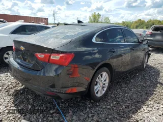 2018 Chevrolet Malibu LT with VIN 1G1ZD5ST3JF274431, listed as a Copart auction lot 72412924 with 117,362 mi miles and Salvage Title. Bid and sale history available at carsss.com. Image 3.
