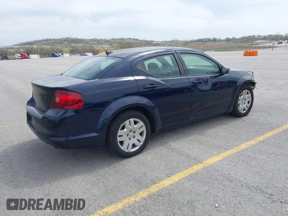 2014 Dodge Avenger SE z VIN 1C3CDZABXEN161671, wystawiony jako IAAI lot #41985833 z przebiegiem 127 326 mil mil oraz . Historia ofert i sprzedaży dostępna na DreamBid. Obrazek 4.