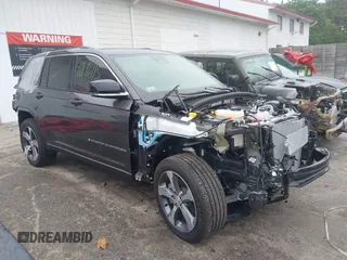 2023 Jeep Grand Cherokee with VIN 1C4RJYB69PC582211, listed as a IAAI auction lot 40186115 with 3,119 mi miles and . Bid and sale history available at DreamBid. Image 1.