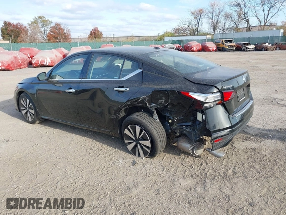 2022 Nissan Altima SL with VIN 1N4BL4EW1NN311523, listed as a IAAI auction lot 40775292 with 25,319 mi miles and . Bid and sale history available at carsss.com. Image 3.