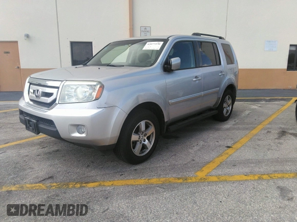 2010 Honda Pilot EX with VIN 5FNYF3H43AB020482, listed as a IAAI auction lot 42077230 with 229,418 mi miles and . Bid and sale history available at carsss.com. Image 2.