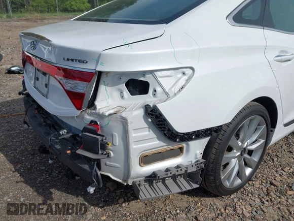 2017 Hyundai Azera Limited with VIN KMHFH4JG8HA591542, listed as a IAAI auction lot 42020982 with 75,174 mi miles and . Bid and sale history available at carsss.com. Image 6.