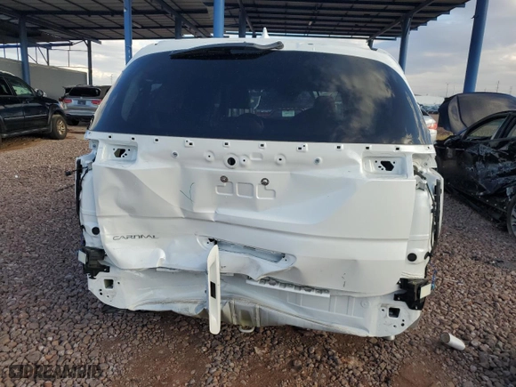 2024 Kia Carnival EX with VIN KNDNC5H39R6386727, listed as a Copart auction lot 76375474 with 9,139 mi miles and Salvage Title. Bid and sale history available at carsss.com. Image 6.