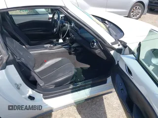 2020 Mazda MX-5 Miata Grand Touring с VIN JM1NDAM73L0414658, выставлен на аукционе IAAI как лот 42451595 с пробегом 73 339 миль миль и . История ставок и продаж доступна на DreamBid. Изображение 5.