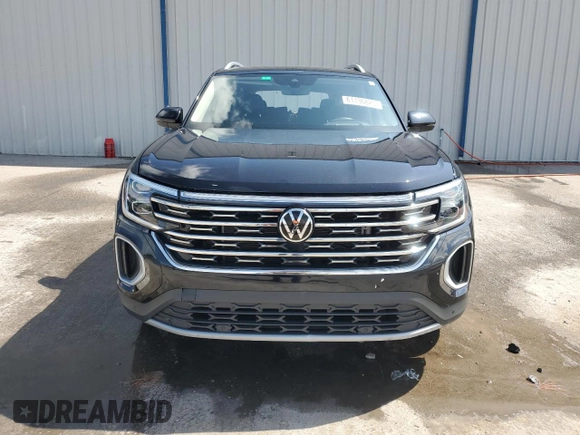 2024 Volkswagen Atlas SEL with VIN 1V2BR2CA9RC545090, listed as a Copart auction lot 61136825 with 18,248 mi miles and Non repairable. Bid and sale history available at DreamBid. Image 5.