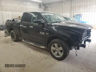 2018 Ram 1500 Big Horn z VIN 1C6RR7GT1JS348540, wystawiony jako Copart lot #45949555 z przebiegiem 88 987 mil mil oraz Szkoda całkowita • Salvage title. Historia ofert i sprzedaży dostępna na DreamBid. Obrazek 4.