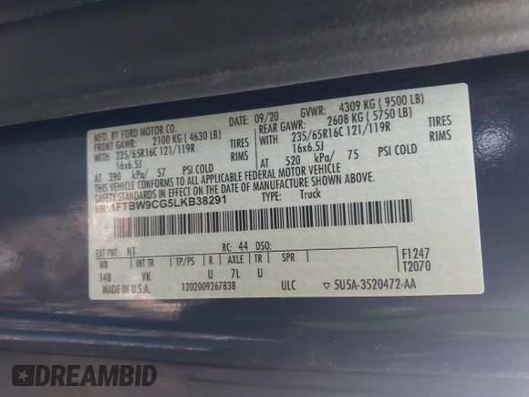2020 Ford Transit with VIN 1FTBW9CG5LKB38291, listed as a IAAI auction lot 41660584 with 32,579 mi miles. Bid and sale history available at carsss.com. Image 9.