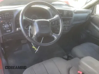 2003 GMC Sonoma SLS with VIN 1GTCS19X538165030, listed as a Copart auction lot 81485724 with 0 mi miles and Salvage Title. Bid and sale history available at carsss.com. Image 8.