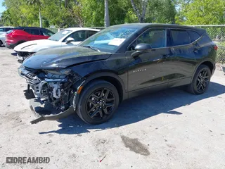 2020 Chevrolet Blazer LT with VIN 3GNKBBRA1LS539080, listed as a IAAI auction lot 41842786 with 11,301 mi miles. Bid and sale history available at carsss.com. Image 2.