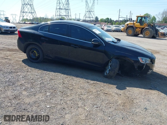 2016 Volvo S60 T5 Drive-E Premier with VIN YV126MFK8G2412344, listed as a IAAI auction lot 42108519 with 129,579 mi miles. Bid and sale history available at carsss.com. Image 1.