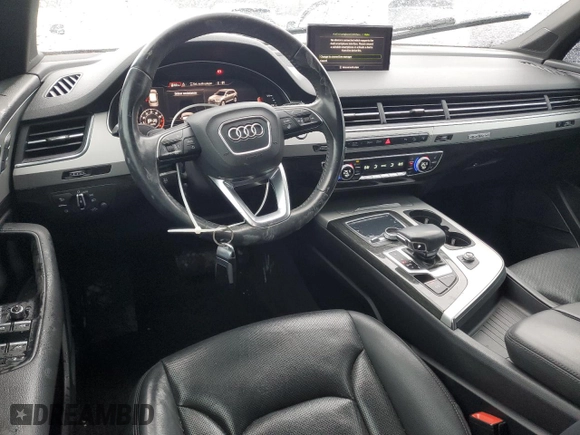2017 Audi Q7 Prestige with VIN WA1WAAF76HD051034, listed as a Copart auction lot 47196525 with 186,394 mi miles and Clean Title. Bid and sale history available at carsss.com. Image 8.