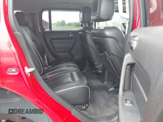 2006 Hummer H3 z VIN 5GTDN136568219855, wystawiony jako IAAI lot #42533050 z przebiegiem 200 138 mil mil oraz . Historia ofert i sprzedaży dostępna na DreamBid. Obrazek 8.