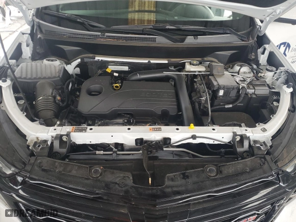 2024 Chevrolet Equinox RS with VIN 3GNAXMEGXRS183093, listed as a Copart auction lot 80690284 with 17,927 mi miles and Salvage Title. Bid and sale history available at carsss.com. Image 12.
