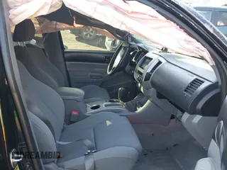 2011 Toyota Tacoma with VIN 3TMLU4EN4BM058738, listed as a IAAI auction lot 41646897 with 117,817 mi miles and . Bid and sale history available at DreamBid. Image 5.