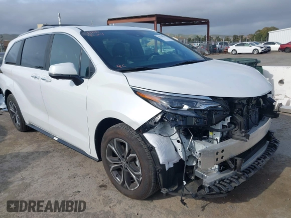 2025 Toyota Sienna Platinum z VIN 5TDESKFC0SS168394, wystawiony jako IAAI lot #42110535 z przebiegiem 7 905 mil mil oraz . Historia ofert i sprzedaży dostępna na DreamBid. Obrazek 1.