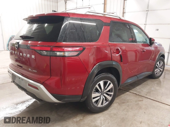 2023 Nissan Pathfinder SL z VIN 5N1DR3CC4PC223161, wystawiony jako IAAI lot #41391697 z przebiegiem 29 932 mil mil oraz . Historia ofert i sprzedaży dostępna na DreamBid. Obrazek 4.