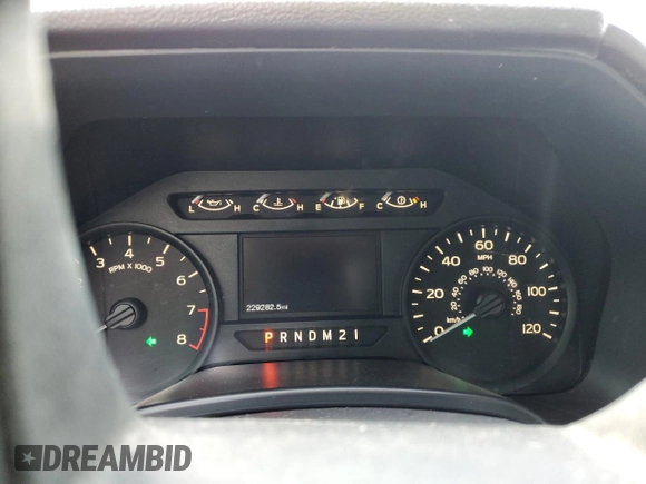 2018 Ford F-150 XL with VIN 1FTMF1CB6JKC01863, listed as a Copart auction lot 59709565 with 229,282 mi miles and Clean title. Bid and sale history available at DreamBid. Image 9.
