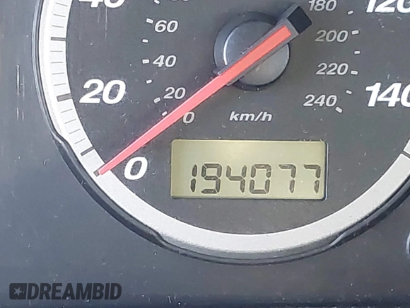 2002 Honda CR-V EX with VIN JHLRD78892C066873, listed as a IAAI auction lot 41773516 with 194,077 mi miles. Bid and sale history available at carsss.com. Image 15.