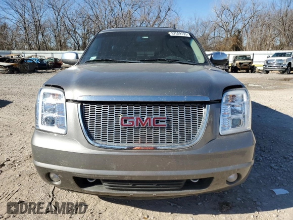 2012 GMC Yukon XL SLT with VIN 1GKS2KE72CR279315, listed as a Copart auction lot 87589195 with 220,584 mi miles and Salvage Title. Bid and sale history available at carsss.com. Image 5.