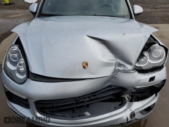 2017 Porsche Cayenne с VIN WP1AA2A27HKA83499, выставлен на аукционе Copart как лот 52364025 с пробегом 101 905 миль миль и Списание • Salvage title. История ставок и продаж доступна на DreamBid. Изображение 13.