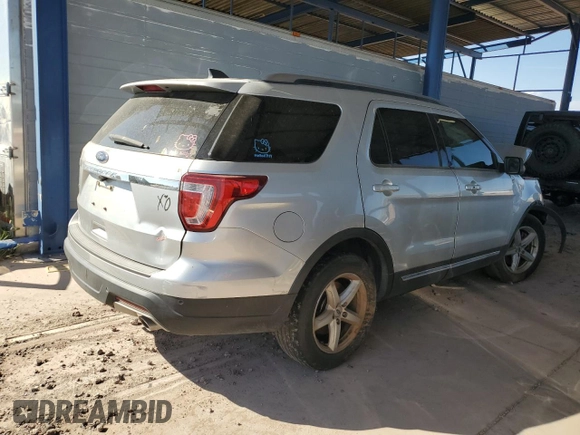 2018 Ford Explorer XLT with VIN 1FM5K7D82JGC06515, listed as a Copart auction lot 75043324 with 65,621 mi miles and Salvage Title. Bid and sale history available at DreamBid. Image 3.