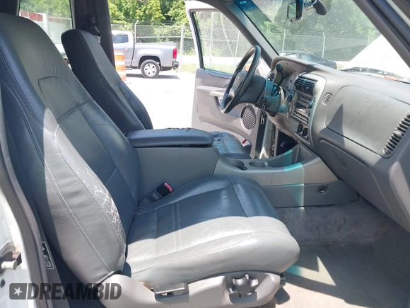 2002 Ford Explorer Sport with VIN 1FMDU70E92UC59927, listed as a IAAI auction lot 42483343 with 217,816 mi miles and . Bid and sale history available at DreamBid. Image 5.