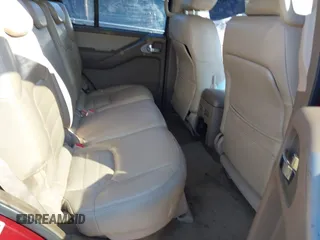 2006 Nissan Pathfinder SE z VIN 5N1AR18U76C621228, wystawiony jako IAAI lot #42178373 z przebiegiem 209 156 mil mil oraz . Historia ofert i sprzedaży dostępna na DreamBid. Obrazek 8.