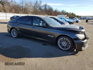 2014 BMW 7 Series ALPINA B7 z VIN WBAYE8C56ED136382, wystawiony jako Copart lot #43106485 z przebiegiem 87 601 mil mil oraz Tytuł czysty. Historia ofert i sprzedaży dostępna na DreamBid. Obrazek 4.