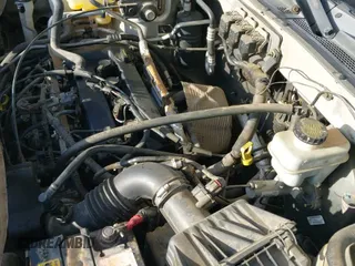 2005 Ford Escape XLT с VIN 1FMCU03Z95KE17782, выставлен на аукционе IAAI как лот 41359630 с пробегом 196 400 миль миль и . История ставок и продаж доступна на DreamBid. Изображение 13.