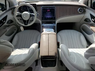 2022 Mercedes-Benz EQS 450+ z VIN W1KCG2DB5NA017920, wystawiony jako Copart lot #56680985 z przebiegiem 28 276 mil mil oraz Szkody całkowita. Historia ofert i sprzedaży dostępna na DreamBid. Obrazek 8.