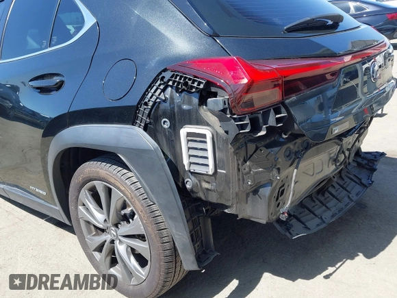 2020 Lexus UX 250h F Sport с VIN JTHE9JBH3L2031805, выставлен на аукционе IAAI как лот 42282075 с пробегом 49 071 миль миль и . История ставок и продаж доступна на DreamBid. Изображение 19.