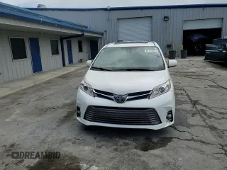 2018 Toyota Sienna XLE Auto Access Seat with VIN 5TDYZ3DC7JS962051, listed as a Copart auction lot 63115935 with 67,253 mi miles and Salvage title. Bid and sale history available at DreamBid. Image 14.