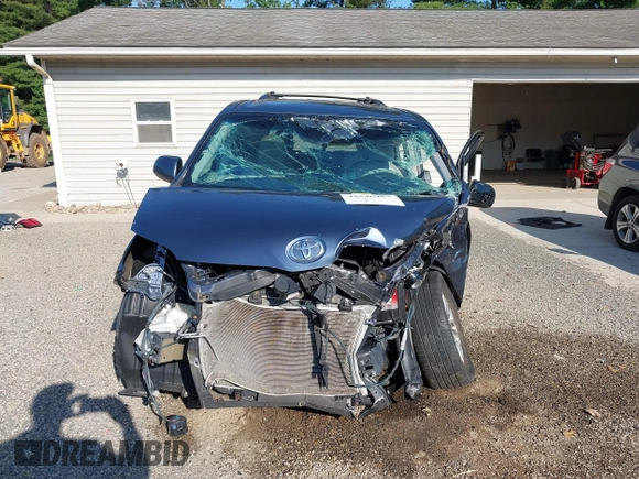 2014 Toyota Sienna XLE with VIN 5TDYK3DCXES524294, listed as a IAAI auction lot 42546467 with 122,257 mi miles and . Bid and sale history available at DreamBid. Image 12.