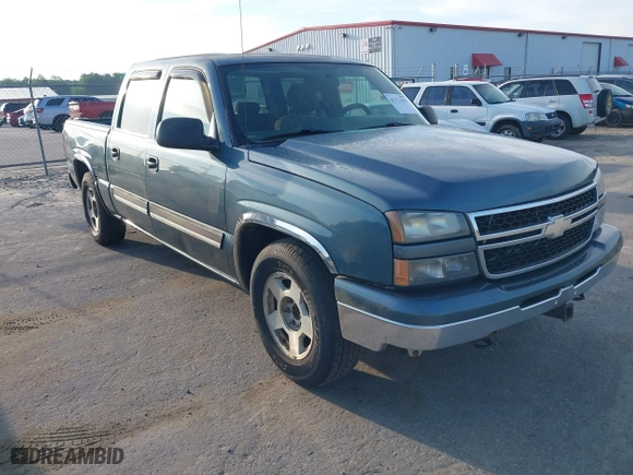 2006 Chevrolet Silverado 1500 LT2 with VIN 2GCEC13Z761347531, listed as a IAAI auction lot 42121593 with 344,438 mi miles. Bid and sale history available at carsss.com. Image 1.