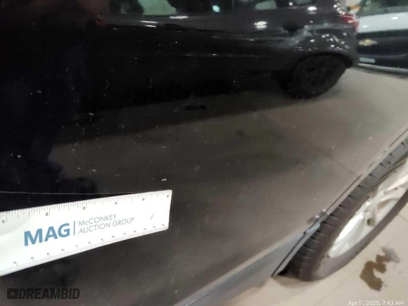 2020 Chevrolet Equinox LT with VIN 2GNAXTEV5L6232411, listed as a IAAI auction lot 42067453 with 19,667 mi miles. Bid and sale history available at carsss.com. Image 1.