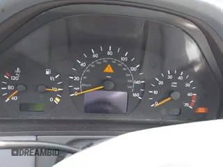 2000 Mercedes-Benz E 320 with VIN WDBJF65J9YB129649, listed as a IAAI auction lot 42020958 with 192,622 mi miles and . Bid and sale history available at DreamBid. Image 15.