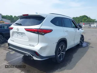 2022 Toyota Highlander XSE with VIN 5TDLZRBH2NS189006, listed as a IAAI auction lot 42298831 with 67,322 mi miles and . Bid and sale history available at DreamBid. Image 19.
