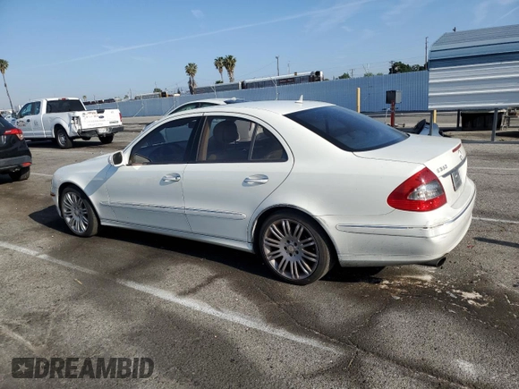 2008 Mercedes-Benz E-Class Luxury 3.5L with VIN WDBUF56X08B198675, listed as a Copart auction lot 54072385 with 152,087 mi miles and Clean Title. Bid and sale history available at carsss.com. Image 2.