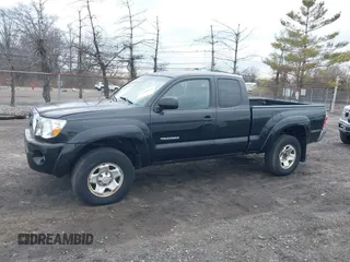 2006 Toyota Tacoma PreRunner z VIN 5TETU62N76Z314606, wystawiony jako IAAI lot #41909636 z przebiegiem 119 769 mil mil oraz . Historia ofert i sprzedaży dostępna na DreamBid. Obrazek 14.